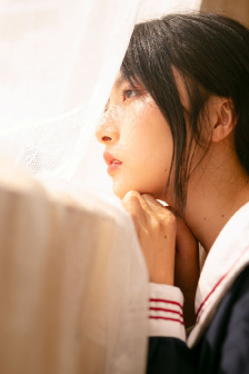 特别漂亮的媳妇和当官的朋友什么